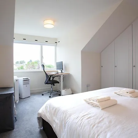 아파트 Modern 3br Split Level With Balcony 16 더블린