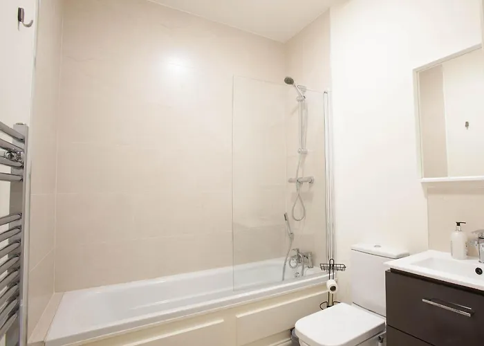 Modern 3br Split Level With Balcony 16 Appartement